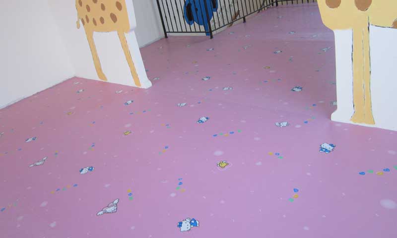 天津市津南區實驗幼兒園地板