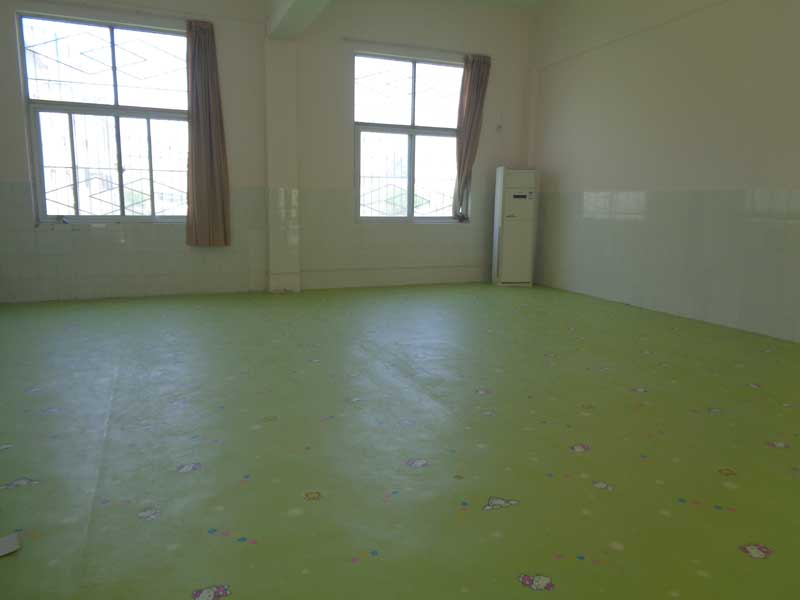 兒童地膠比泡沫地墊有環保安全等多方面優勢