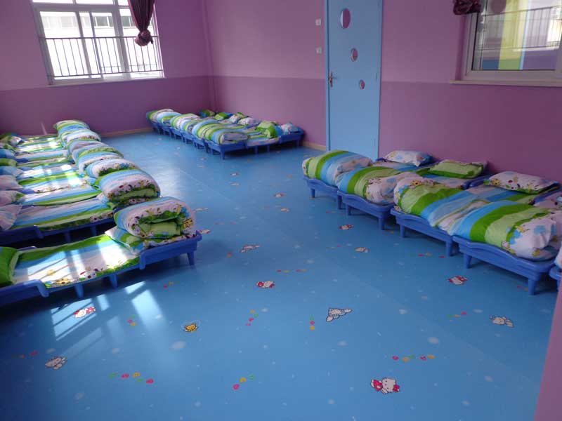 幼兒園地板企業(yè)生產(chǎn)成本上升_漲價又怕市場不買賬