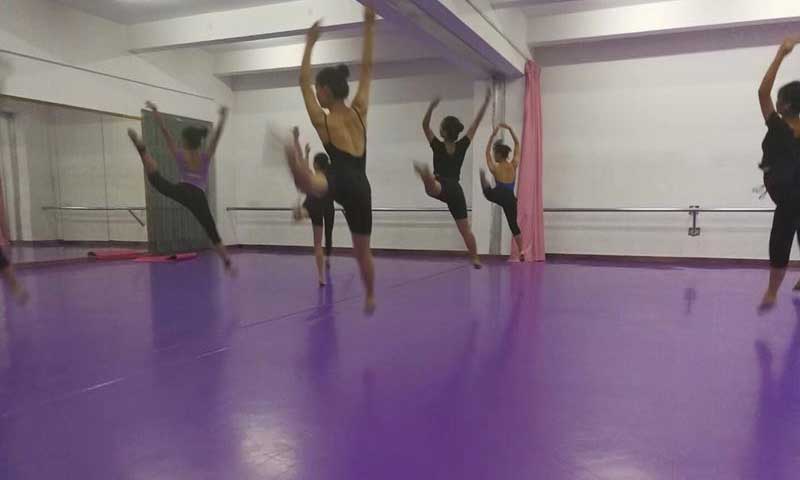 舞蹈地板價格由哪些因素決定