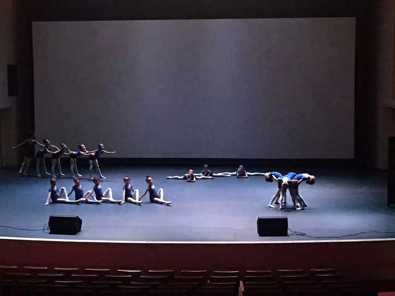 北京第一實(shí)驗(yàn)小學(xué)舞臺地板