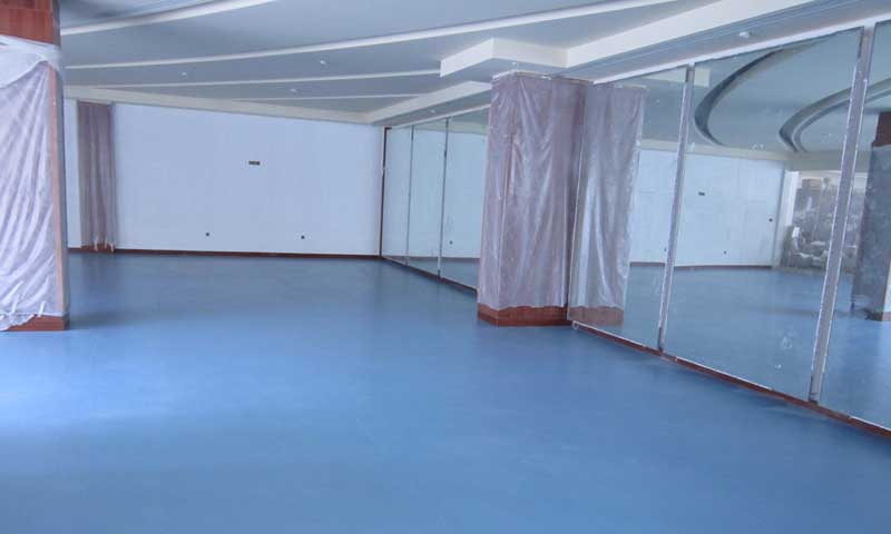 海南省國(guó)信龍沐灣投資控股有限公司健身房地板