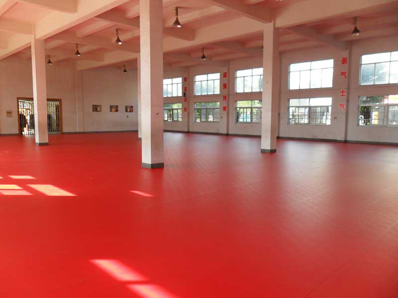 乒乓球地板施工前注意事項以及步驟