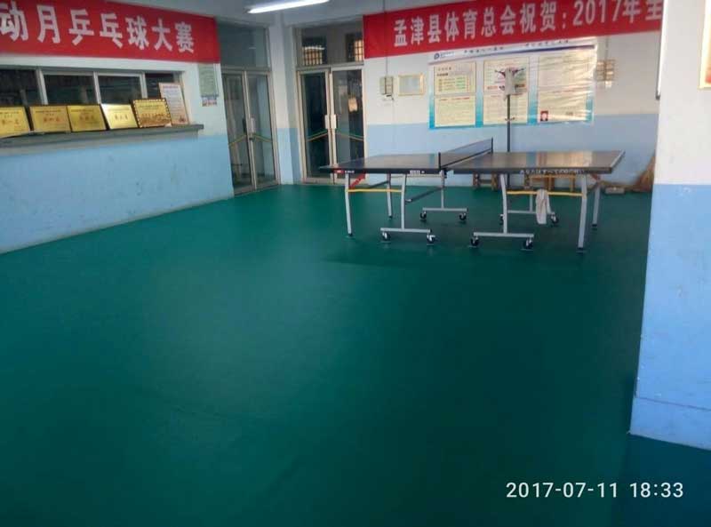 pvc地板膠與其他地板材質有什么不同